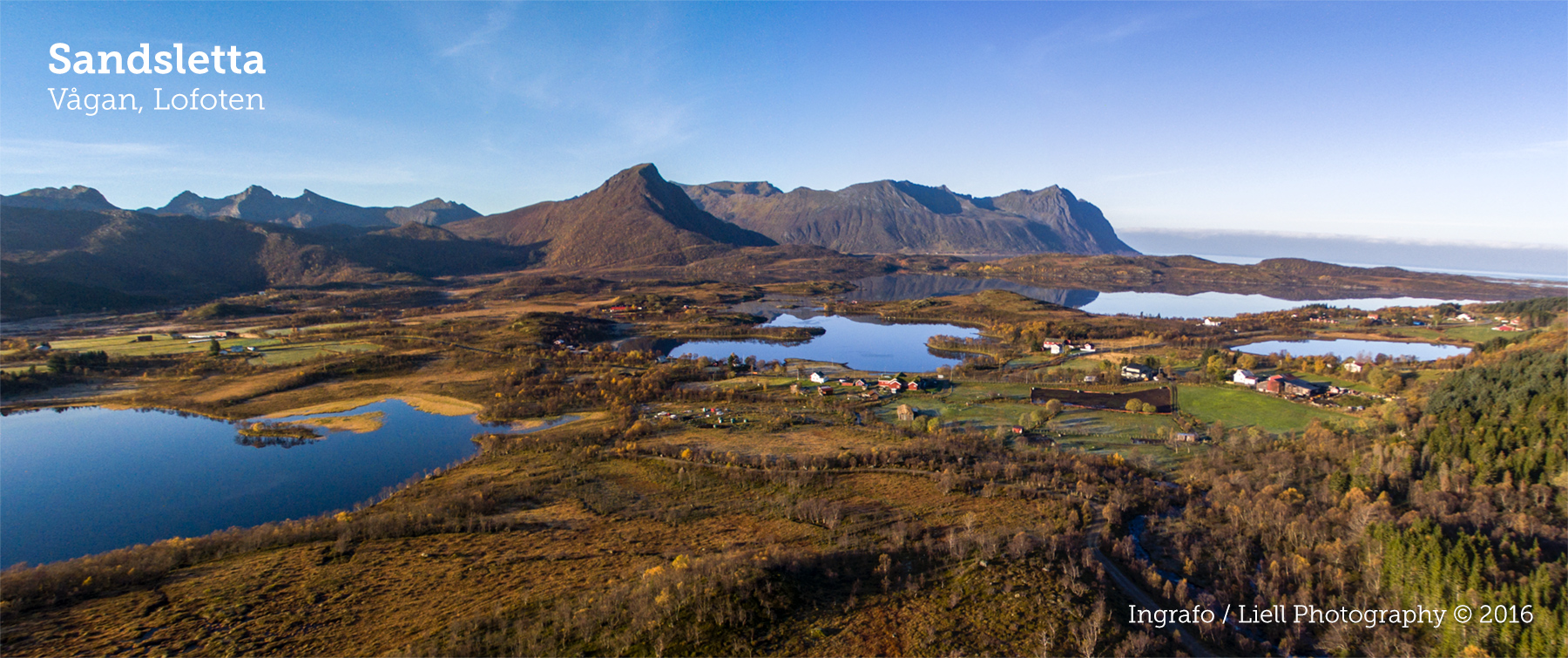 Panorama over kysten ved Sandsletta i Lofoten
